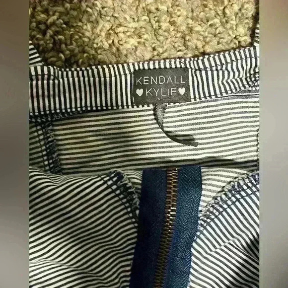 KENDALL & KYLIE Pacsun Zip Up Corset Tank Top | Striped Crop Top | Size Small - Picture 3 of 3